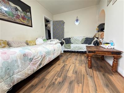 Picture 4
